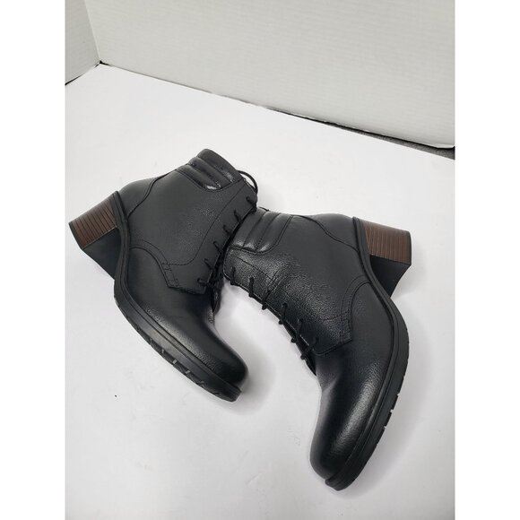 Clarks Combat Leather Ankle Boot Black Size 9 Stacked Heel Comfort Lace-Up - Picture 12 of 12